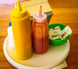 cafe monka seasoning table set