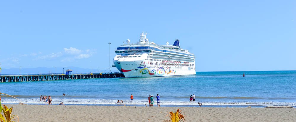 puntarenas pier cruise ship
 - Costa Rica